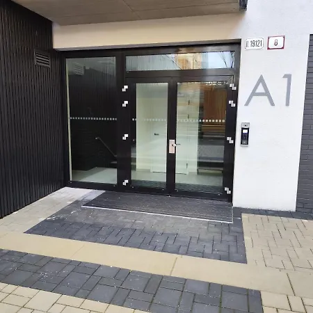 Yarn - Brand New - Free Parking - Balcony With View - Shopping Mall * ברטיסלאבה