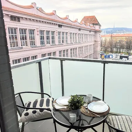 Yarn - Brand New - Free Parking - Balcony With View - Shopping Mall