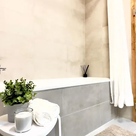 Yarn - Free Private Parking - Balcony With View - Shopping Mall Apartament Bratysława