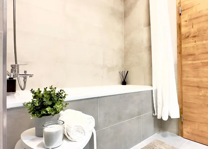 Yarn - Free Private Parking - Balcony With View - Shopping Mall Appartamento Bratislava